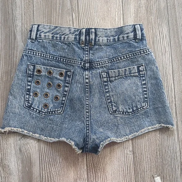 ASOS Denim High Rise Shorts - Picture 4 of 4